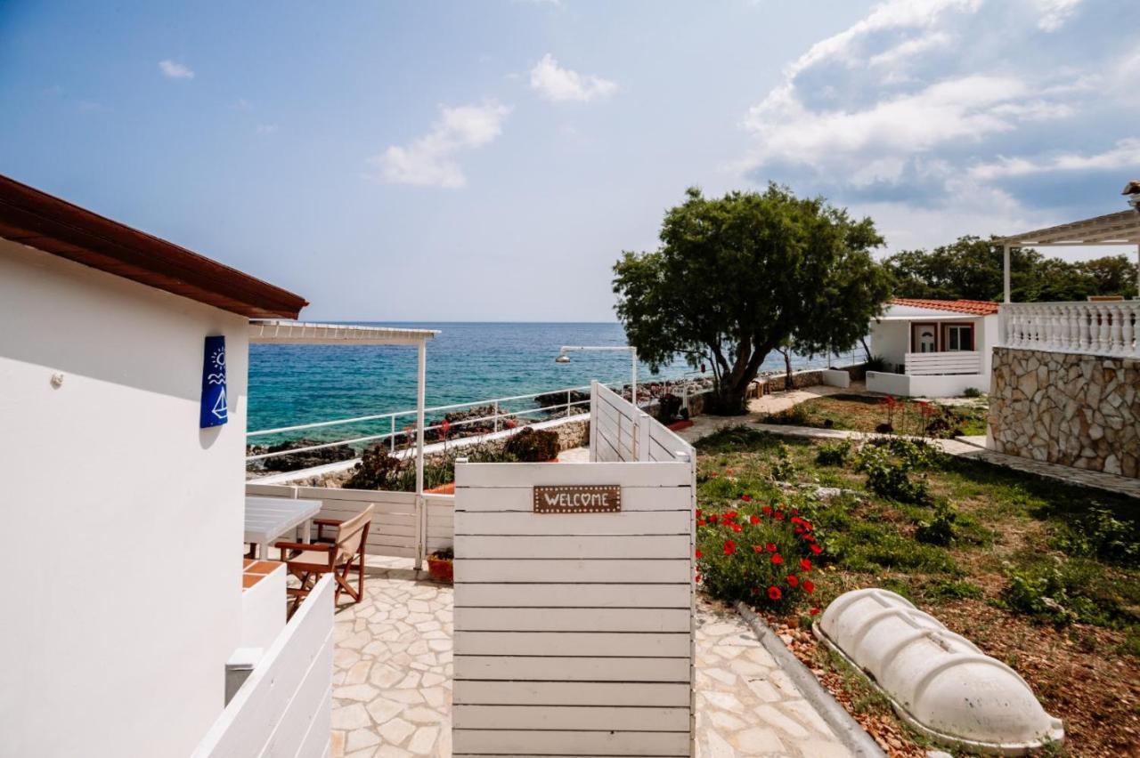Skinária Floreika Studio By The Sea מראה חיצוני תמונה